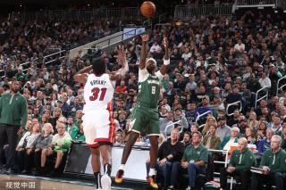 如今在赛场 如今在赛场