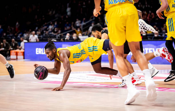 不容忽视 不容忽视