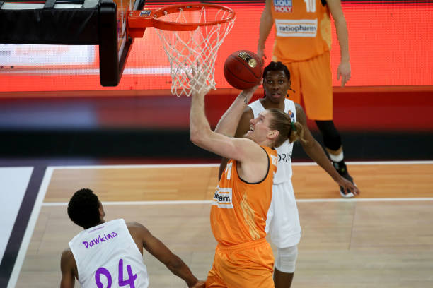 术与战术的 术与战术的