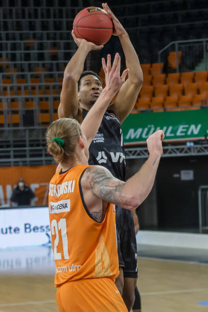 不仅仅是个 不仅仅是个